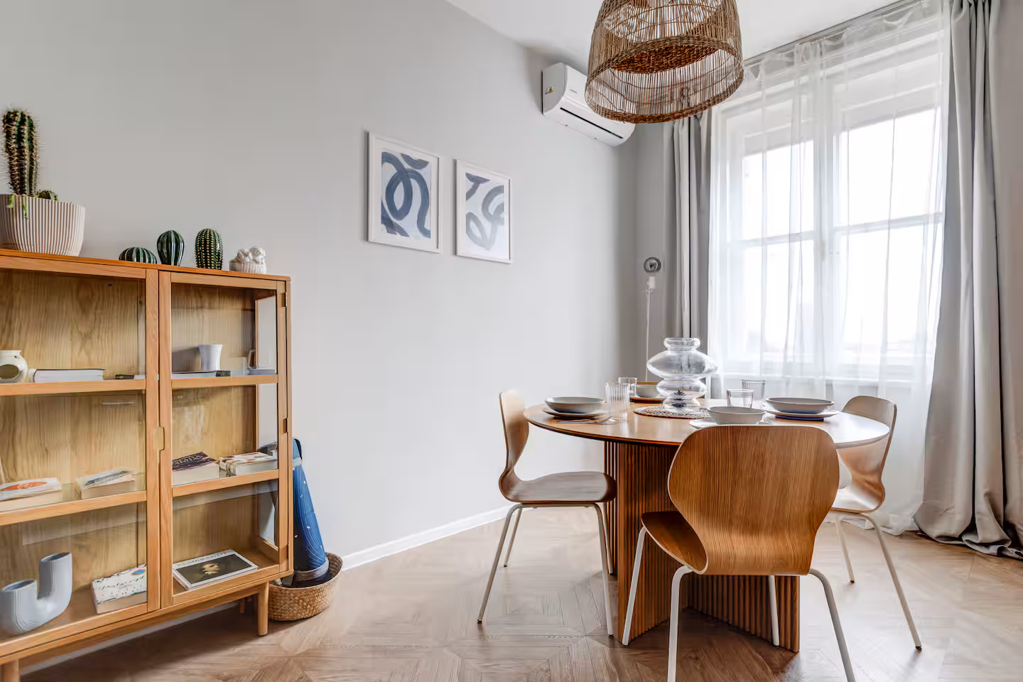 Welcome to Sofia's Elegant Urban Retreat 1