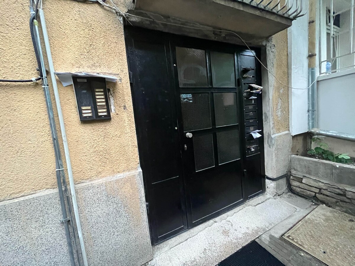 How to check in Sunrise 1BDRM View Apartment NDK 13