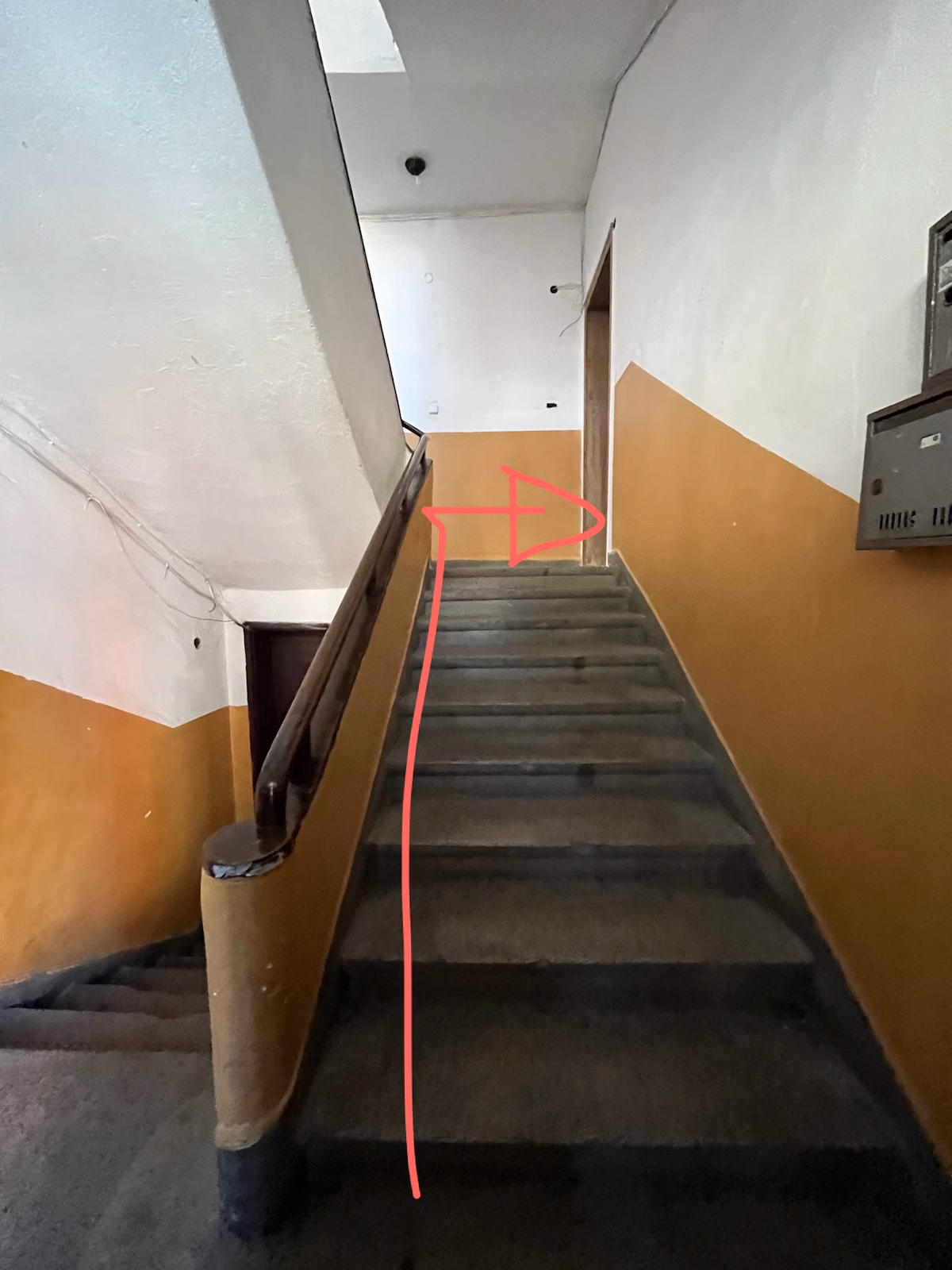 How to check in Luxury 2 Bedroom Apartment | Private Garden 9
