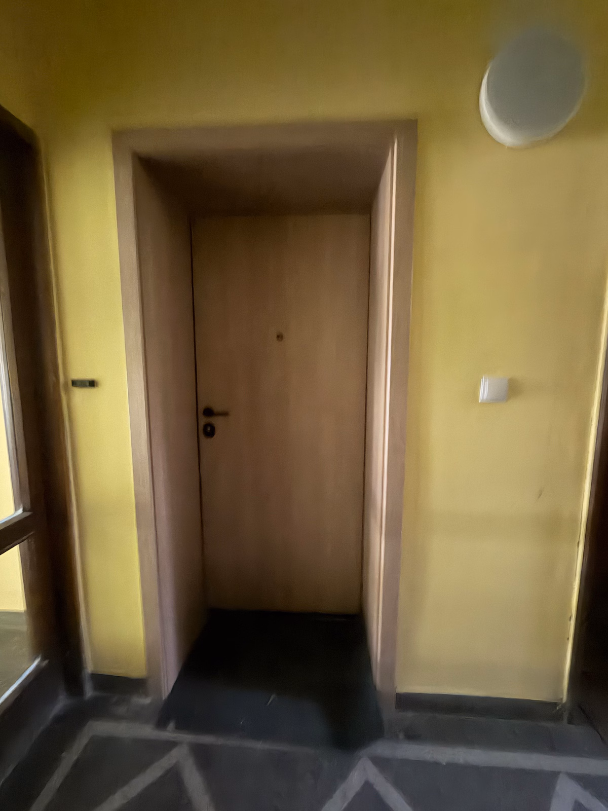 How to check in Spacious 2BR Family Flat next to Borisova Garden 41
